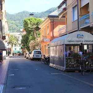 appartamenti-hibiscus.hotelitalianriviera.com/